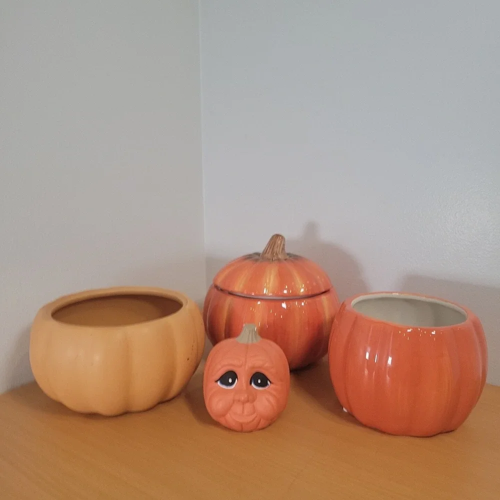 Ceramic Pumpkin‎ Lot of 4 Small Decorative Pumpkins FTD Planters Novelty Items